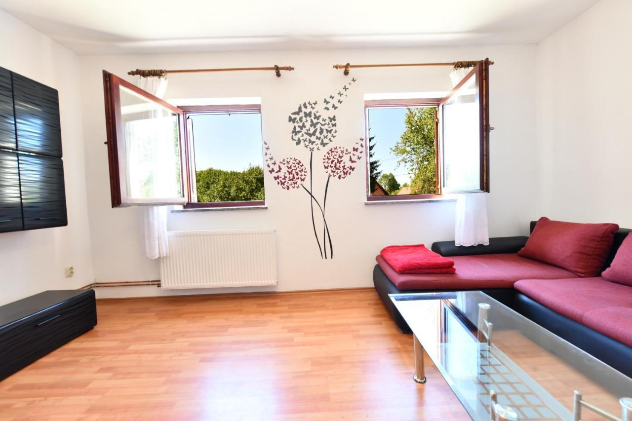 Holiday Home Matan Saborsko Exterior foto